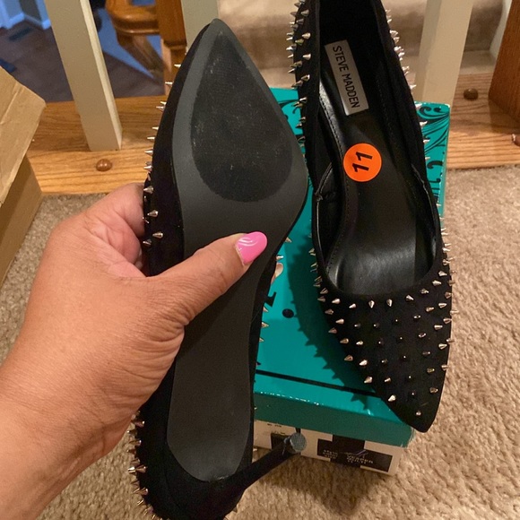 Spike Stilettos Beand New Size 11 Steve Madden - Picture 3 of 5